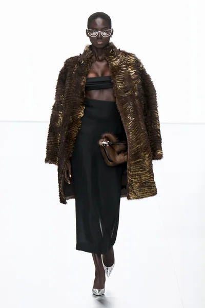 Look 12